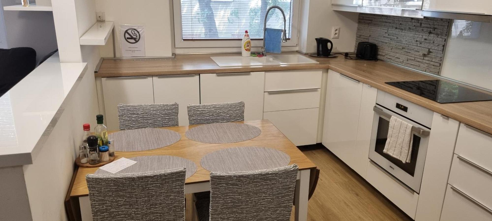 Family Apartman V Centre Mesta Bratislava Apartment Ngoại thất bức ảnh